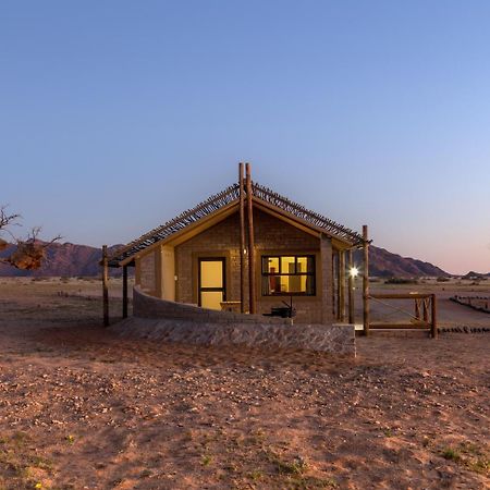 Desert Camp เซสเรียม ภายนอก รูปภาพ