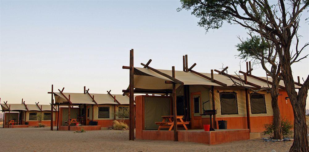 Desert Camp เซสเรียม ภายนอก รูปภาพ