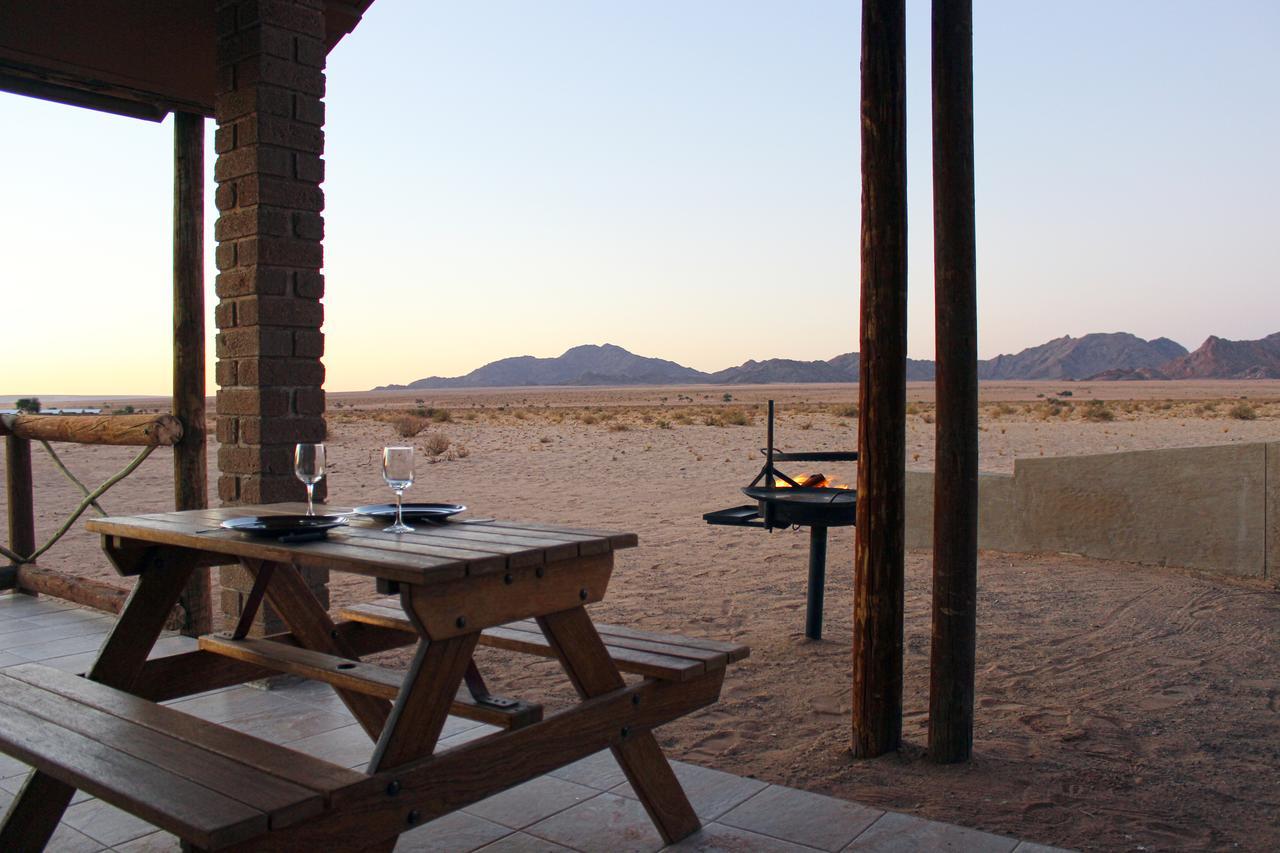 Desert Camp เซสเรียม ภายนอก รูปภาพ
